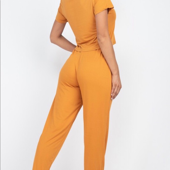 Mustard two piece set - Picture 5 of 5